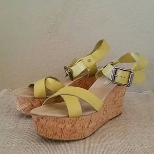 NWOT Simply Vera by Vera Wang Strappy Cork Wedge